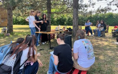 Kviz na dekicama u školskom dvorištu!