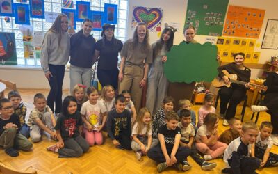 Volonterke u posjetu DV Radost