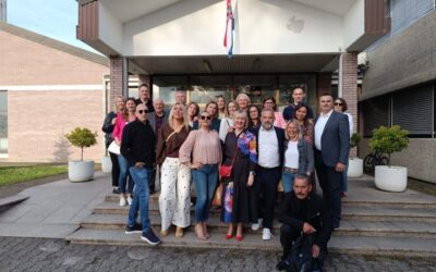 Prva generacija gimnazijalaca na okupu!